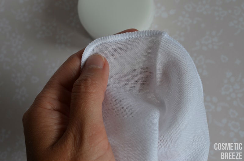 LOOKFANTASTIC BEAUTYBOX AGOSTO 2015 - limpiadora facial - facial cleanser - muselina algodón- bálsamo- eve lom